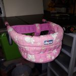 SEDUTA A BORDO TAVOLA PER BAMBOLE