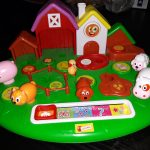 FATTORIA CON 6 ANIMALI AD INCASTRO