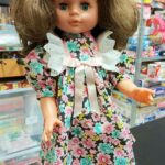 BAMBOLA VESTITO A FIORI - PARLA E CAMMINA