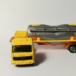 CAMION MERCEDES GIALLO CON CISTERNA