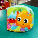 LIBRO CON DISEGNI DI ANIMALI E FISCHIETTO