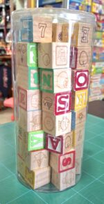 55 CUBI IN LEGNO CON LETTERE, NUMERI, SIMBOLI - immagine 2