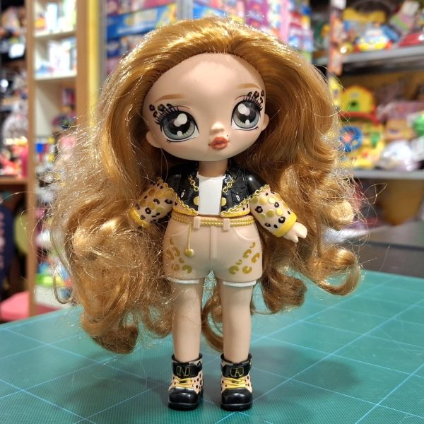 JAGUAR GIRL (NA! NA! NA! SURPRISE)