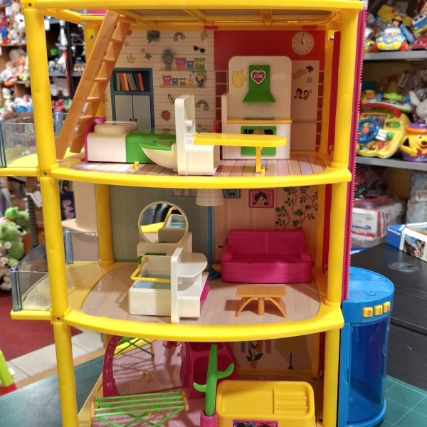 SUPER CASA DELUXE - ME CONTRO TE