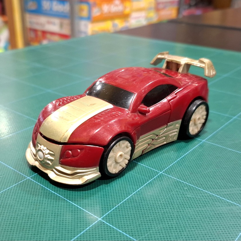 001 1 042a IRON MAN 3 - MOTORIZED BATTLE CHARGER - immagine 1