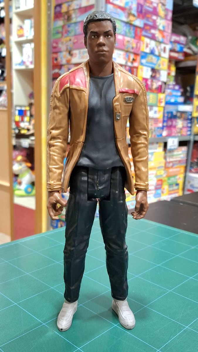 001 2 030 STAR WARS - FINN - immagine 1